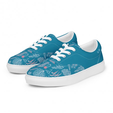 Canvas tennis shoes with shell laces for women